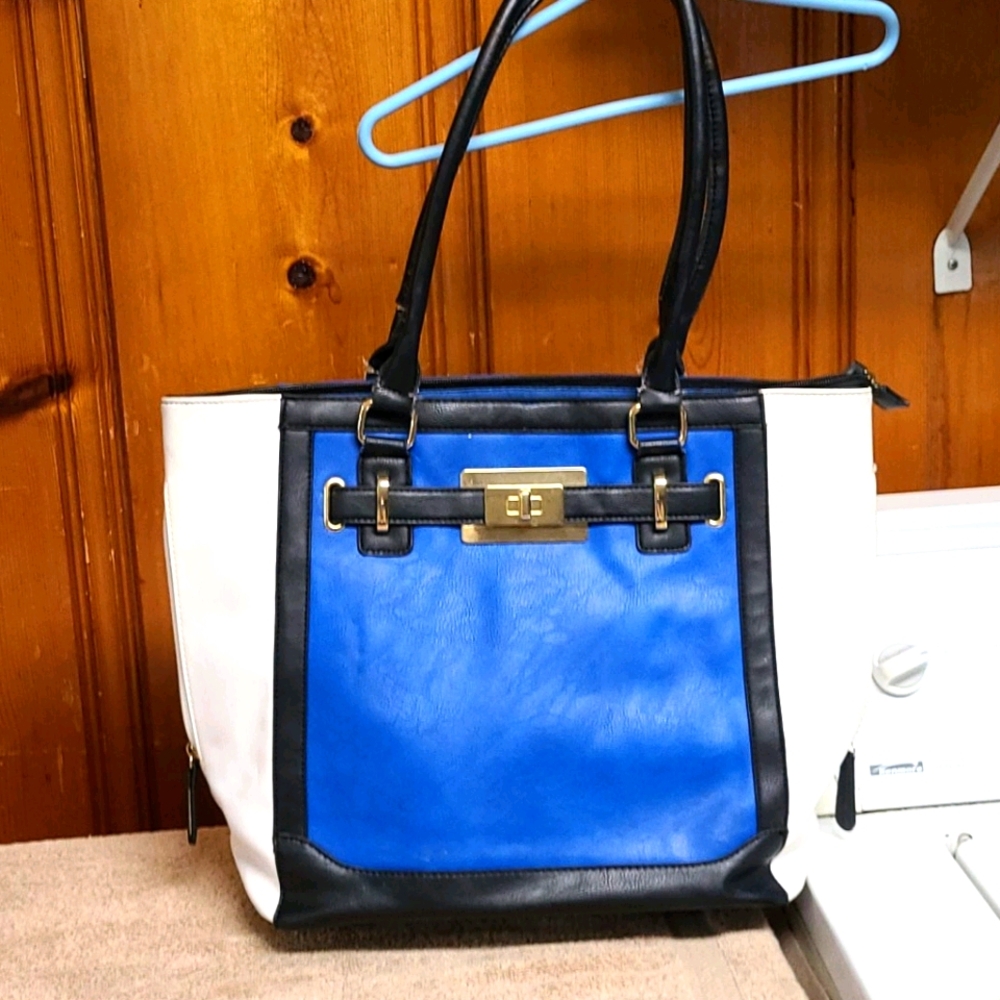 Apt 9 tote purse